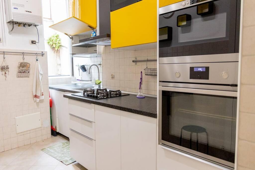 Appartamento La Casa Di Nico. Zona Centro Genova